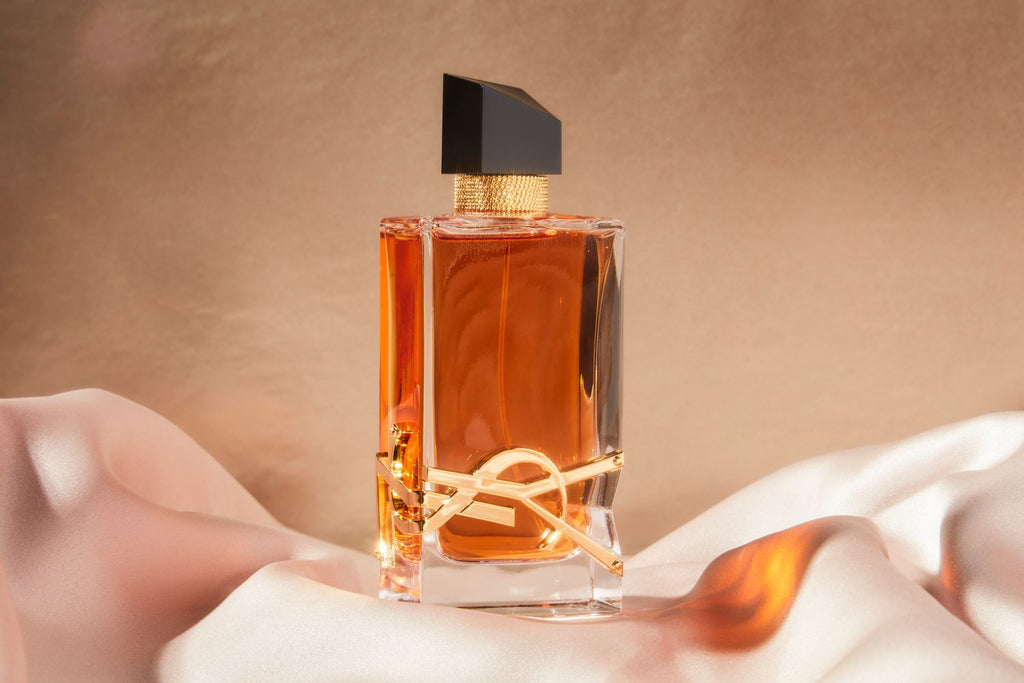 Top 10 Best-Smelling Fragrance Oils for Women in 2025